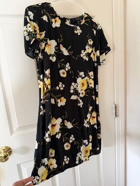Black Floral Short Sleeve Dress with Yellow Flowers